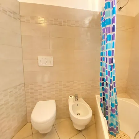 Small House Apartment *