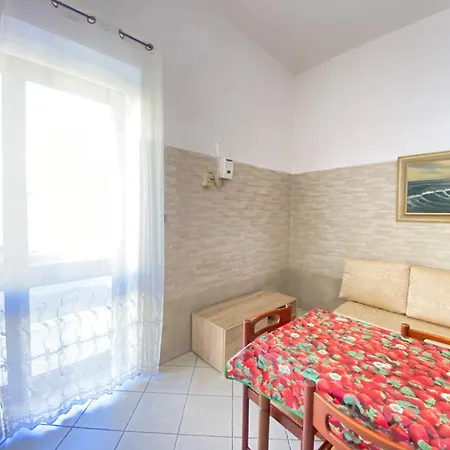 Apartment Small House *