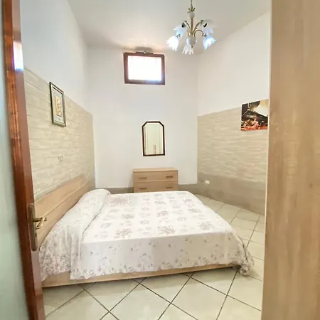 Small House Apartment *
